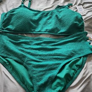 Plus Size Green Bikini Set Size 3X